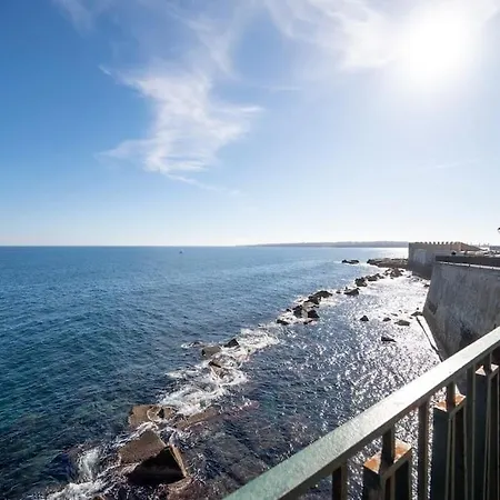 Ortigia Vista Mareappartamento Centro Storico アパート *
